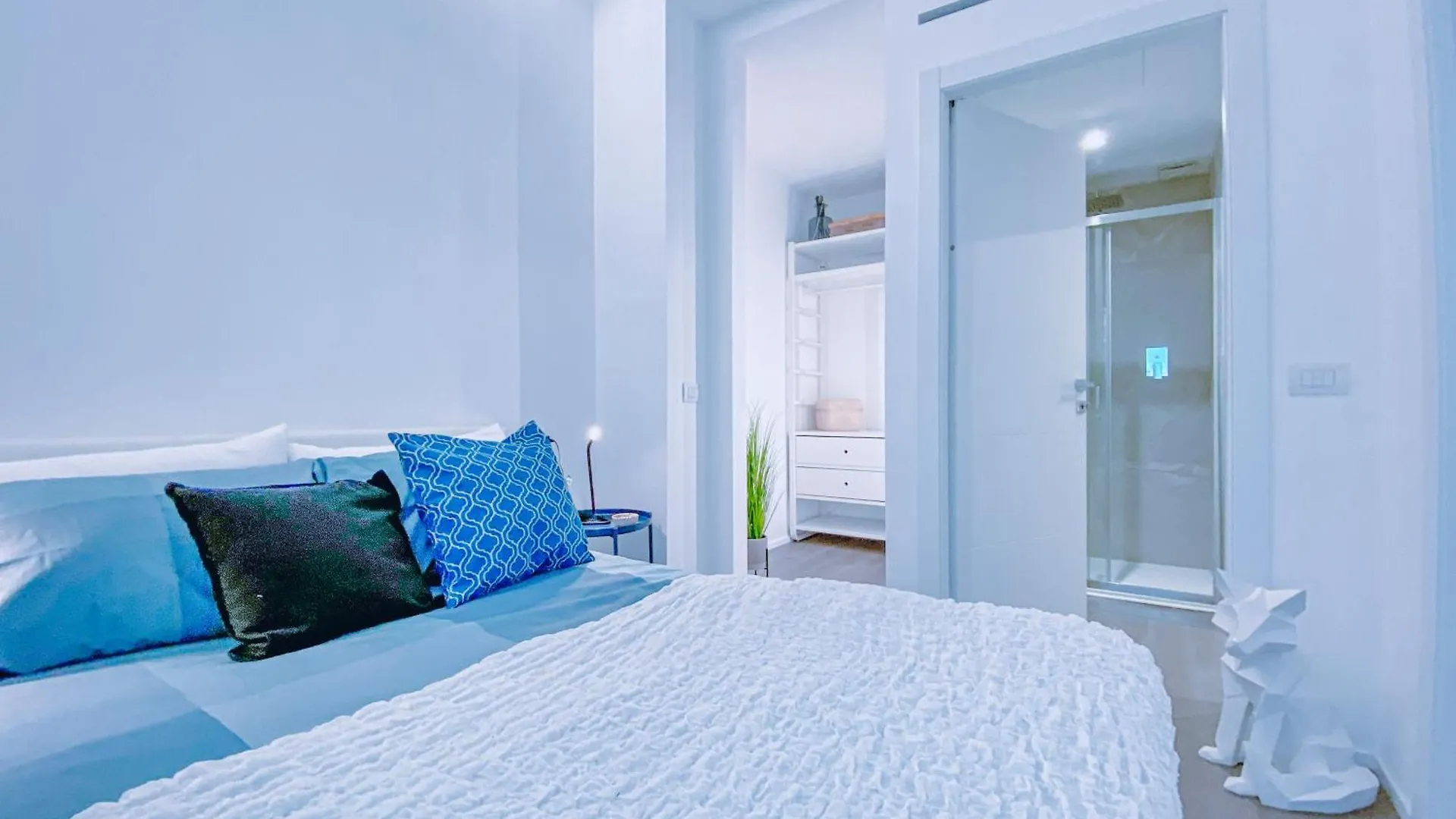 Am65 Suite - 16 Min Duomo Terrazzo Parcheggio Milan Italie